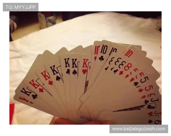 真人玩斗地主带你体验最真实的对战乐趣，享受多人在线互动的极致快感